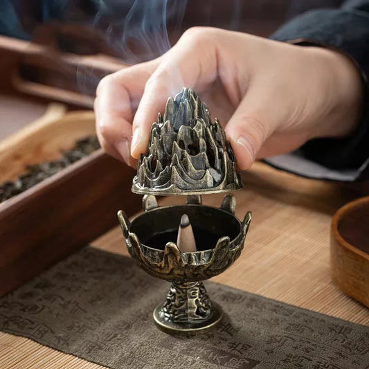 Vertical Mini Alloy Incense Burner – Hollow Design for Aromatherapy & Desk Decoration